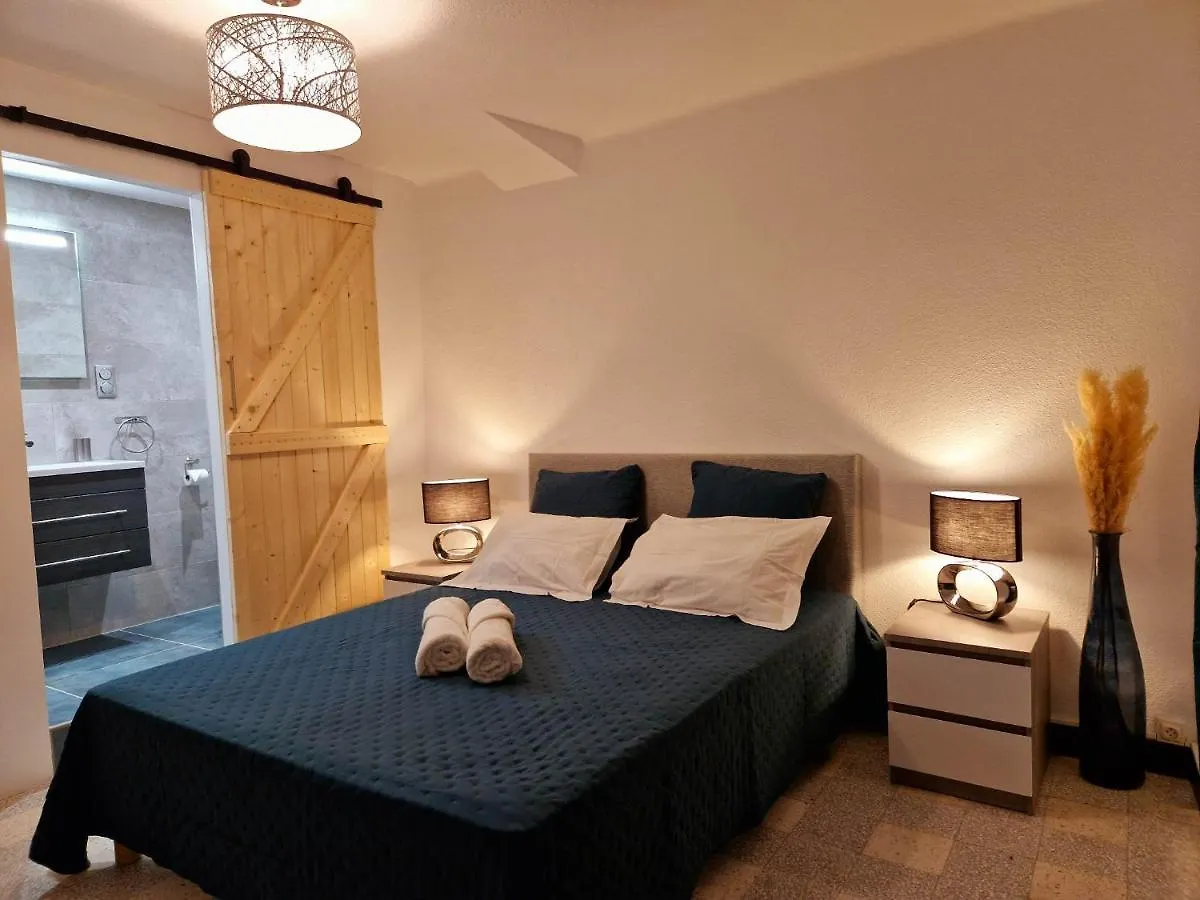 Frühstückspension Bed and Breakfast Lou Mouli Di Baou Labeaume Frankreich